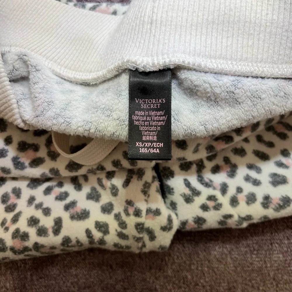 Victoria's Secret Cream Cheetah Joggers with Pink Gray Spots